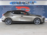 マツダ MAZDA3 1.5Sツーリング
