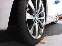 BMW 3シリーズ 320I　