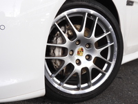 ポルシェ パナメーラ 4S　★4駆400馬力セダン★