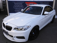 BMW 2シリーズクーペ M235i