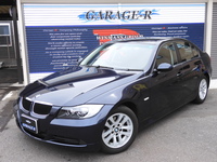 BMW 3シリーズ 320i