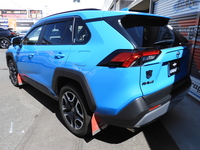 トヨタ RAV4 アドベンチャー フルタイム4WD