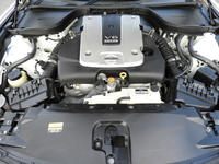 日産 スカイライン 370GT