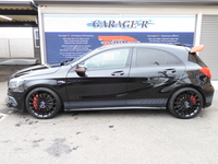 AMG Aクラス A45 4 AMG ブラックエディション１