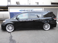 米国トヨタ シエナ SE