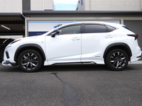 レクサス NX 300h　Fスポーツ
