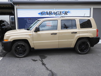 ジープ パトリオット スポーツ　4WD