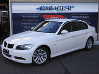 BMW 3シリーズ 320i