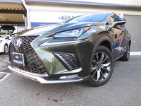 レクサス NX 300h　Fスポーツ