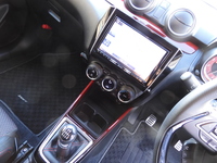 0fb83b0b 4bf0 4316 b62a eef873555432 sm