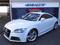 アウディ TT 2.0TFSI　クワトロ　Sラインパッケージ