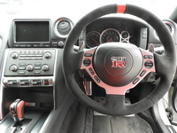 日産 GT-R プレミアムエディション