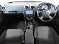 アウディ A3 スポーツバック1.4TFSI