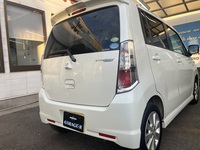 F8907a51 213c 40e9 8e33 36f94373dd92 sm