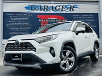 トヨタ RAV4 ハイブリッドG
